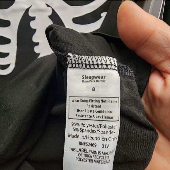 Copy. Nwt Kids Glow In The Dark Halloween Skeleton 2 Piece Pajama Set - Picture 9 of 10